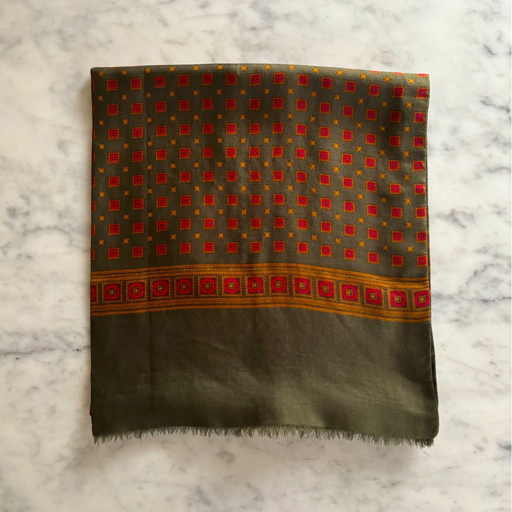 Men’s vintage silk scarf in khaki and red in square pattern